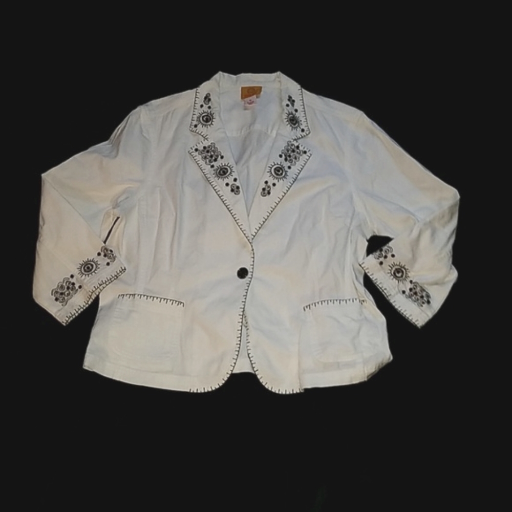 Ruby road white jacket with embroidery